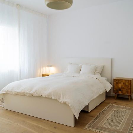 Cozy Central Apartment Near The Forest Брашов Екстериор снимка