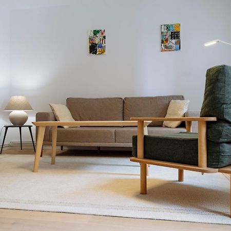 Cozy Central Apartment Near The Forest Брашов Екстериор снимка