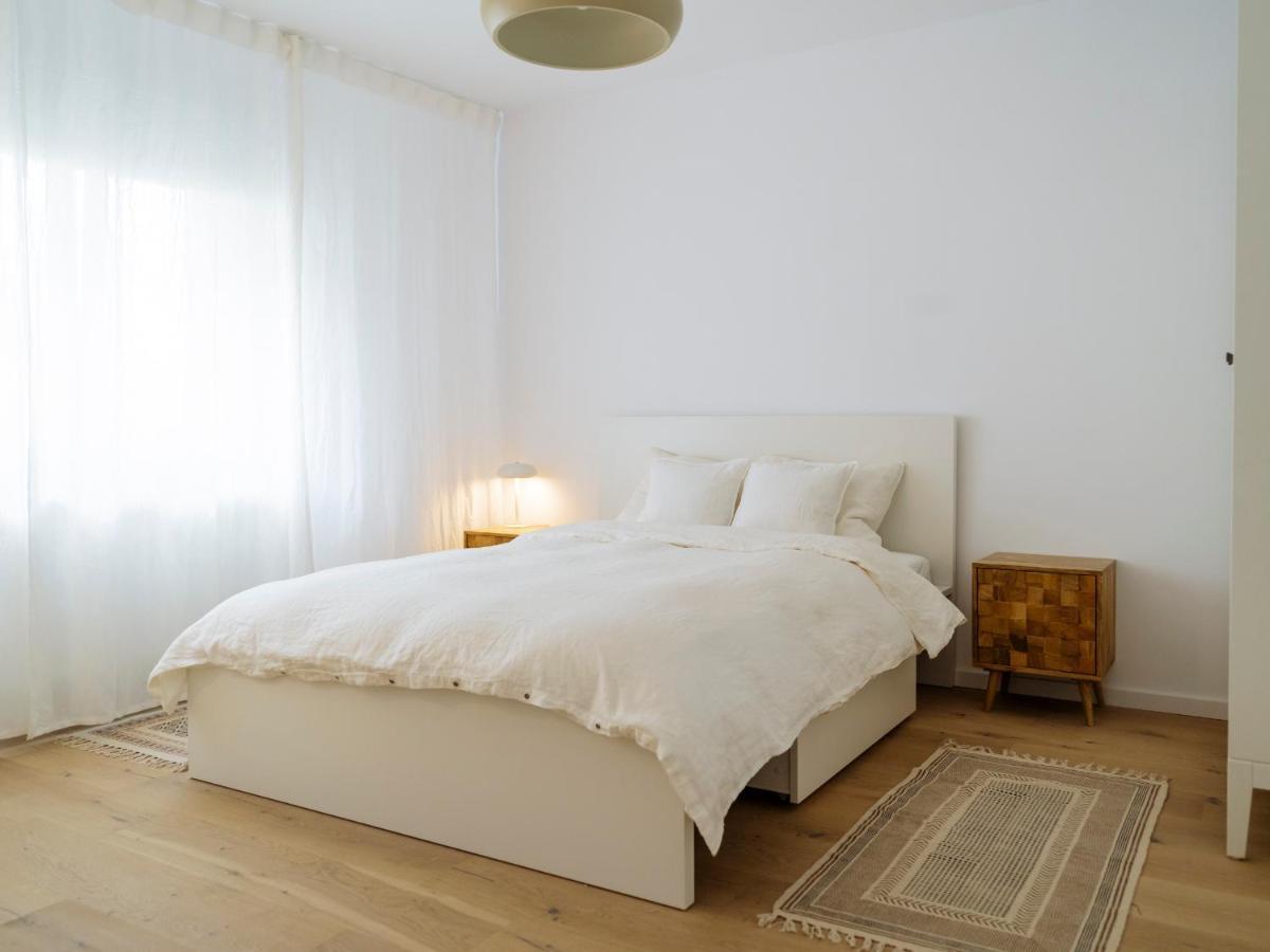 Cozy Central Apartment Near The Forest Брашов Екстериор снимка